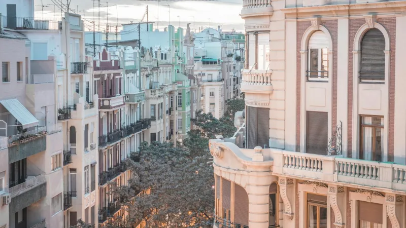 Valencia by Ivan Rivero