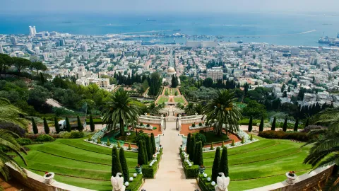Haifa by Kostiantyn Stupak in Pexels.com
