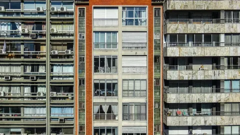 Apartmens by Nikolai Kolosov in Pexels.com