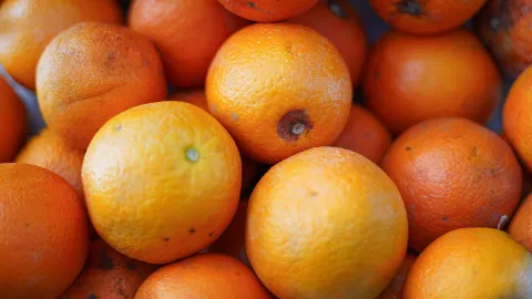 Oranges by Waqas ilyas - available in Pexels.com