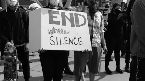 mike-von-2qb6xp67kja-unsplash